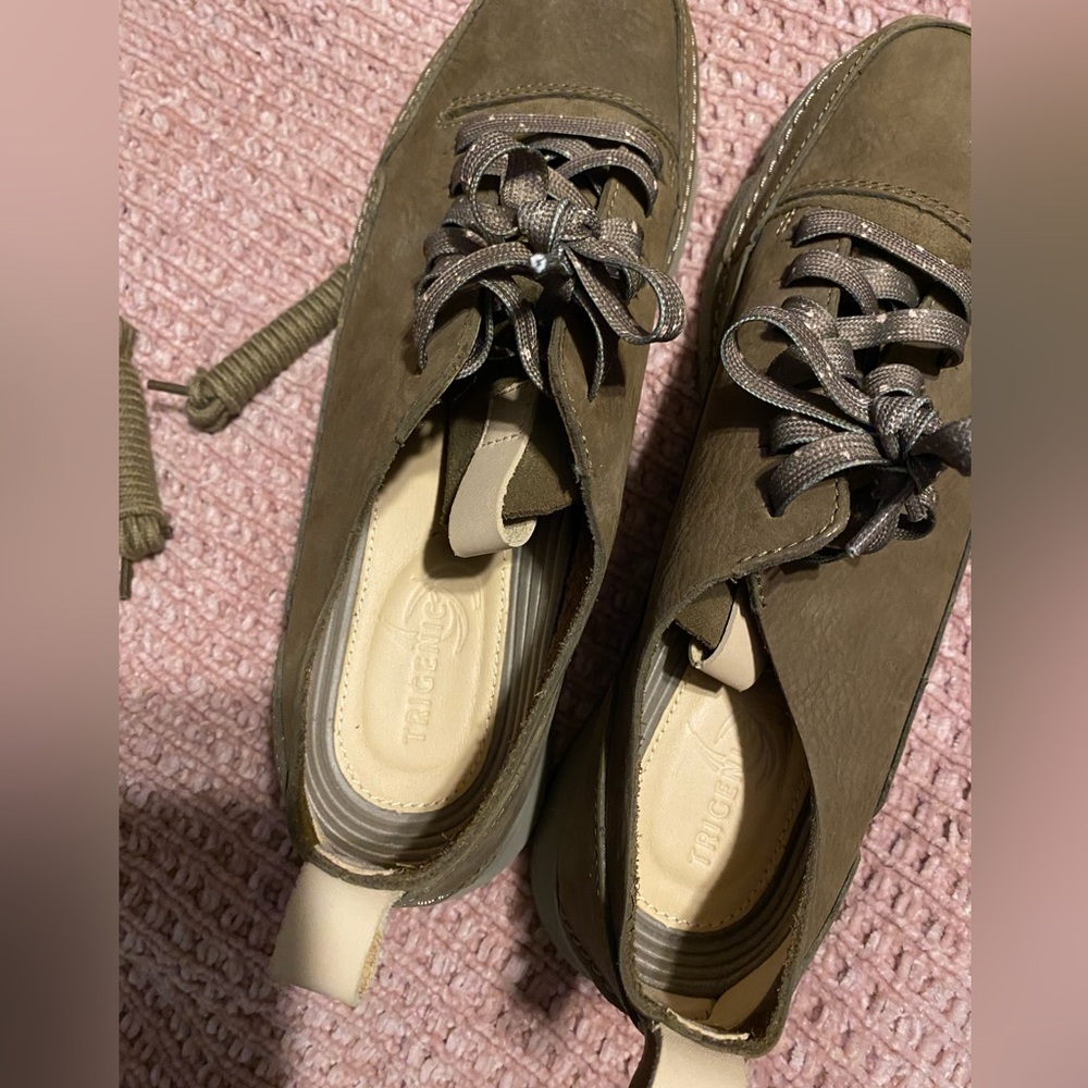 Clarks Olive Green Women’s Sneakers - Picture 10 of 10